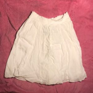 BCX Medium White Ruffled Skirt